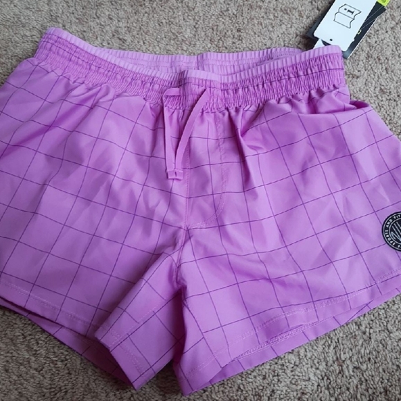 NWT Nike 10k Femme shorts - Picture 2 of 6